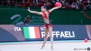 raffaeli sofia ita sfe04556 copia simone ferraro ph